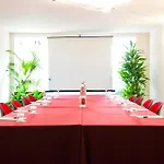 Montresor Tower Hotel