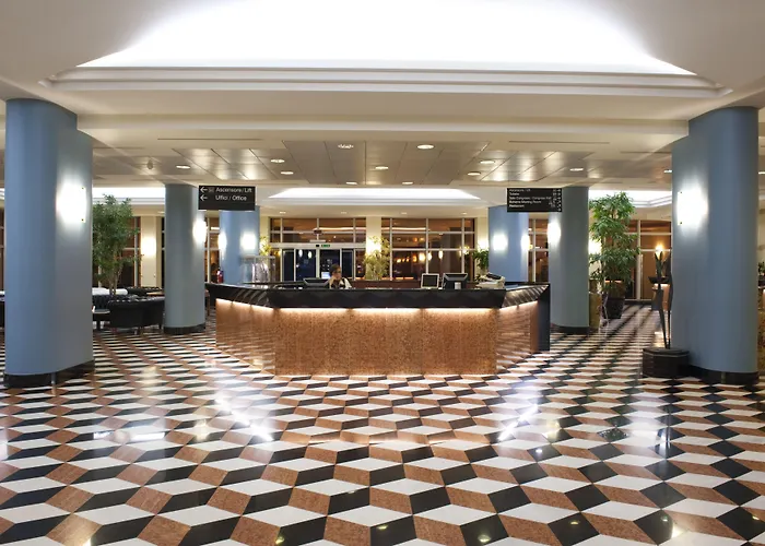 蒙特雷索大楼酒店 布索伦戈