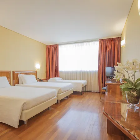 Montresor Tower Hotel 4*