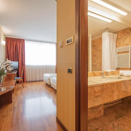 Hotel Montresor Tower