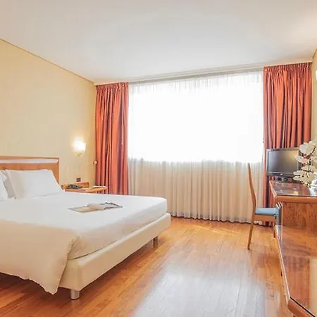 Montresor Tower Hotel 4*