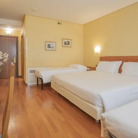 Montresor Tower Hotel
