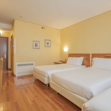 Hotel Montresor Tower