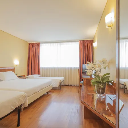 Montresor Tower 4* بوسولينغو