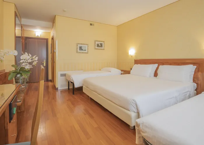 Montresor Tower Hotel