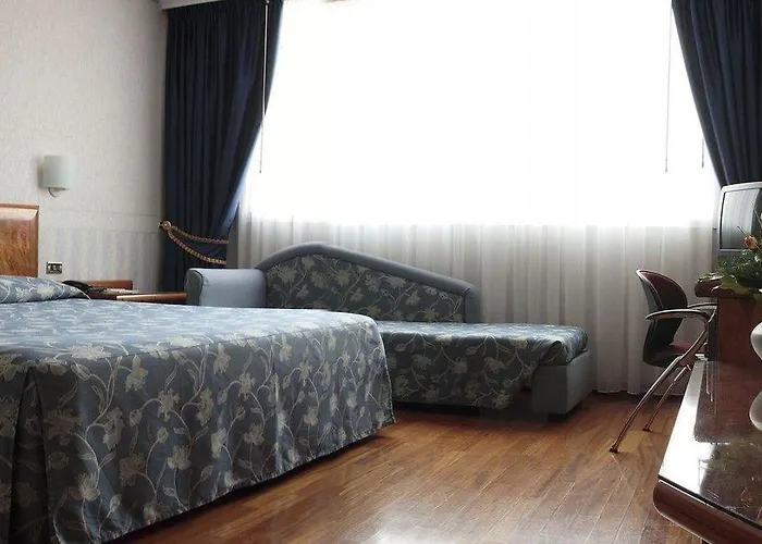 Hotel Montresor Tower 4*